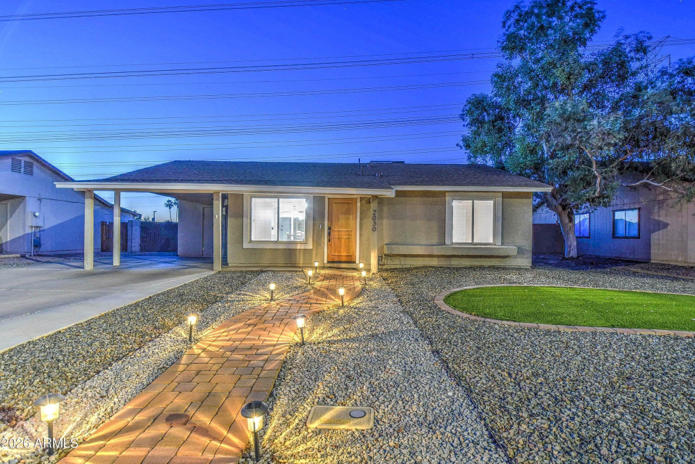 2030 W WESTERN DR 